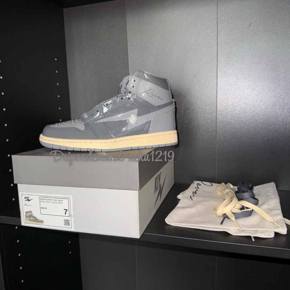 Kiy Studios “KOOL GREY” High Men Size 7